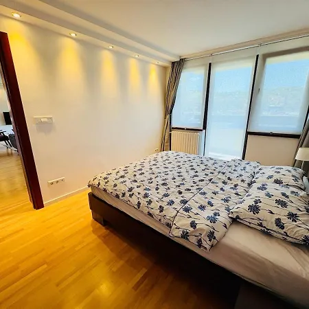 Apartment Sunshine Grbavica